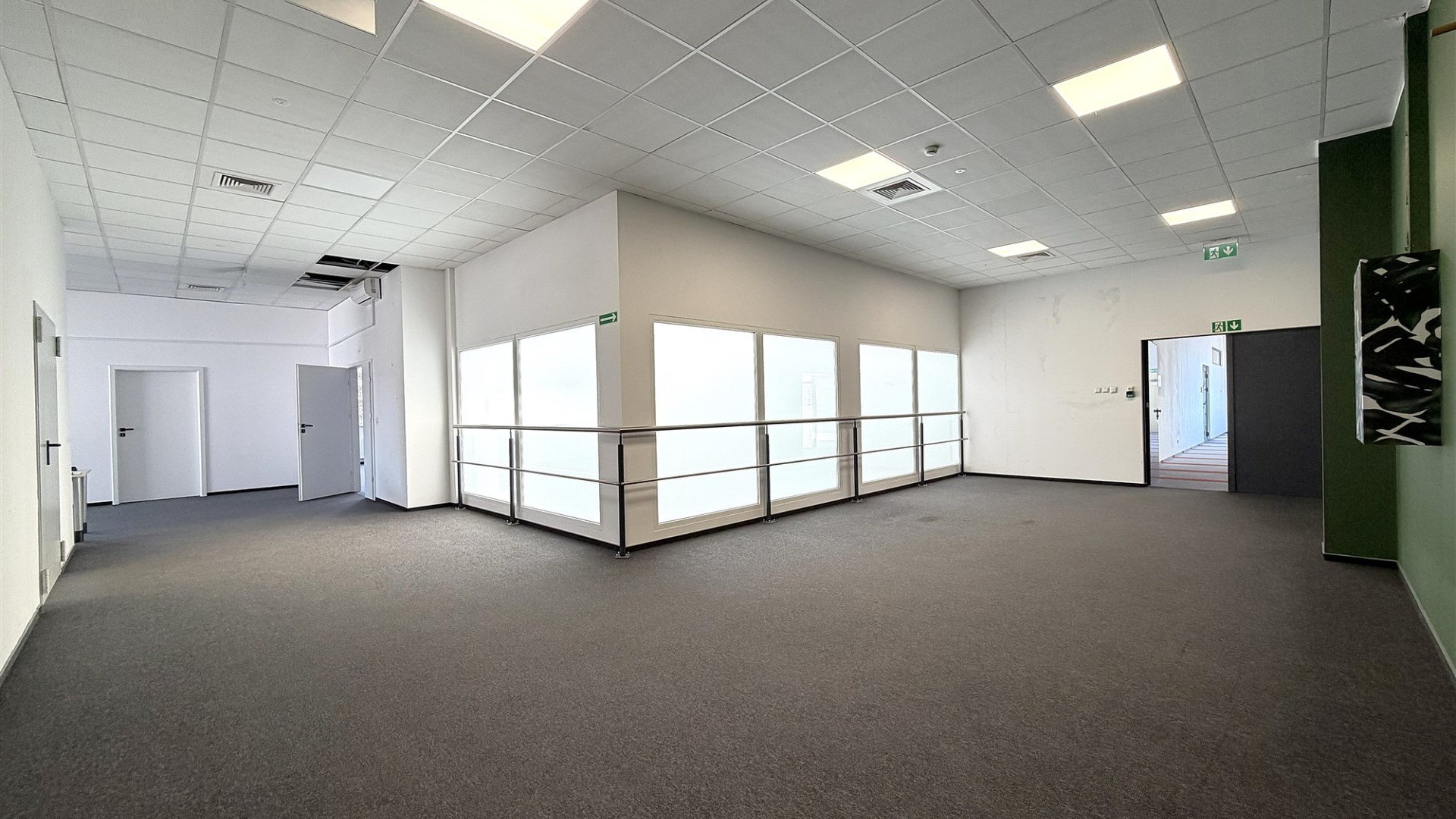 318,40 m2 pom. biurowo-magazynowe klima parking