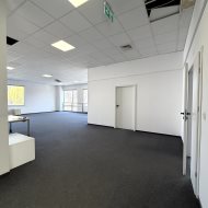 318,40 m2 pom. biurowo-magazynowe klima parking