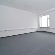 2 pomieszczenia biurowe 48 m2 parking