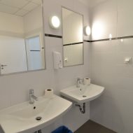 2 pomieszczenia biurowe 48 m2 parking