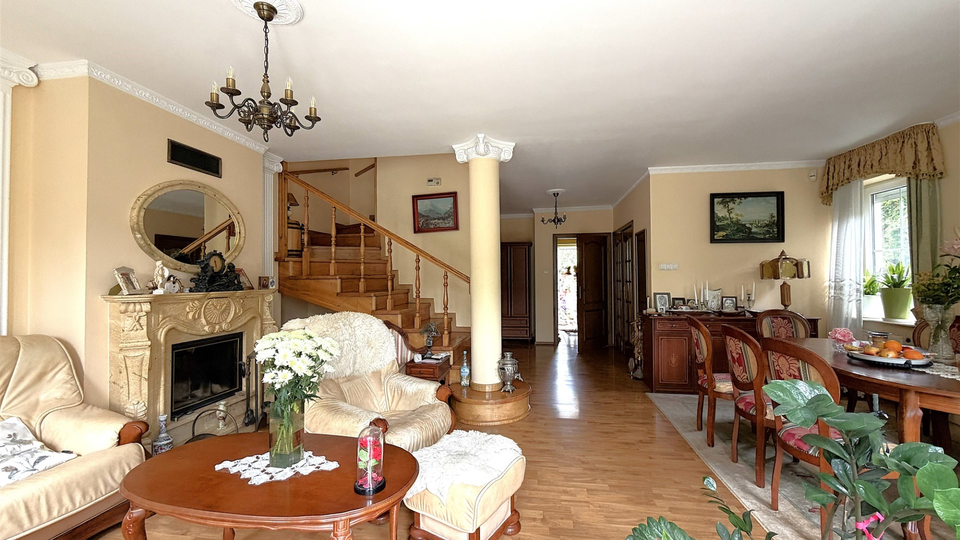 Segment skrajny 126m2 działka 235m2 garaż klima