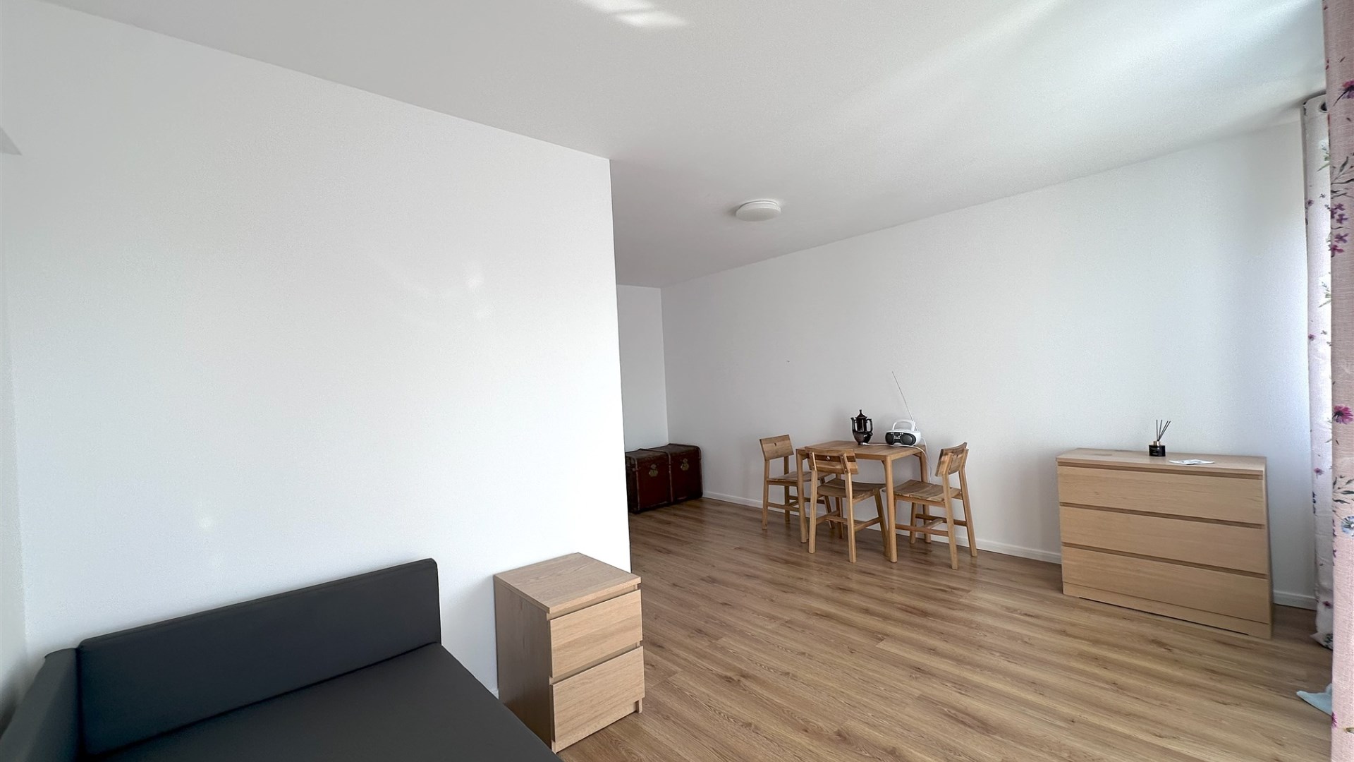 47,50 m2 rozkładowe 2 pokoje widna kuchnia balkon