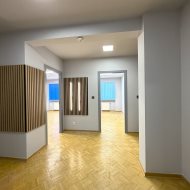 85 m2 - 4 pokoje +miejsce postojowe w garażu