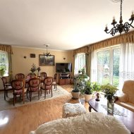 Segment skrajny 126m2 działka 235m2 garaż klima