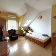 Segment skrajny 126m2 działka 235m2 garaż klima