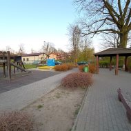 Segment skrajny 126m2 działka 235m2 garaż klima