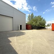 Magazyn 326 m2 parking klima 8 m wysokości