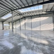 Magazyn 326 m2 parking klima 8 m wysokości