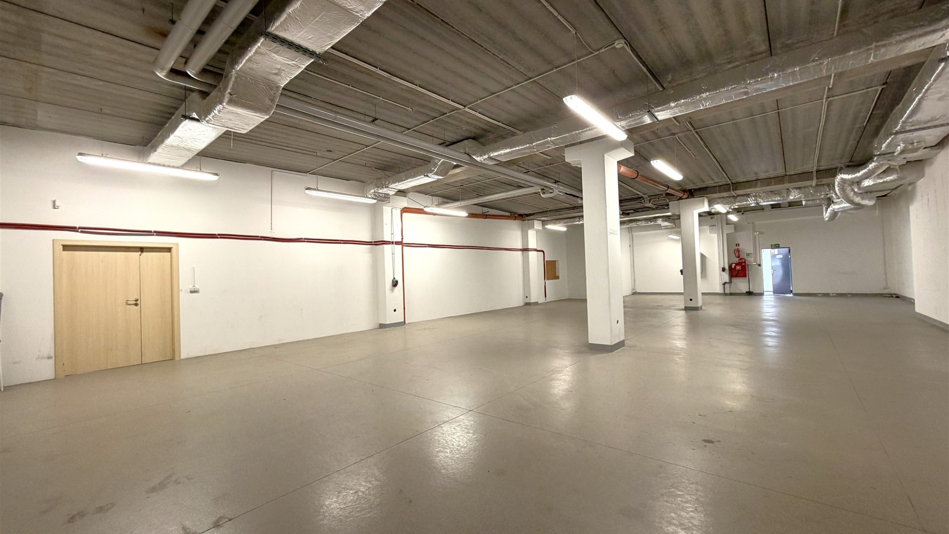 magazyn 270 m2 parking klima Słoneczna Marki
