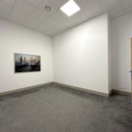 pomieszczenie biurowe 16,20 m2 klimatyzowane