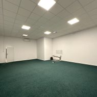 pomieszczenie biurowe 16,20 m2 klimatyzowane