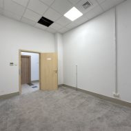 pomieszczenie biurowe 16,20 m2 klimatyzowane