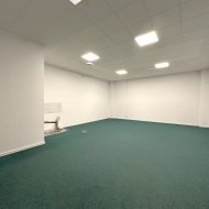 pomieszczenie biurowe 16,20 m2 klimatyzowane