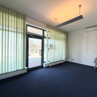  powierzchnia biurowa 33,35m2 parter klima parking