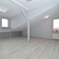 pomieszczenie biurowe 28 m2 parking klimatyzacja