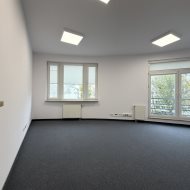 pokój biurowy 43,71 m2 klima m.parkingowe metro
