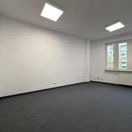 pokój biurowy 43,71 m2 klima m.parkingowe metro