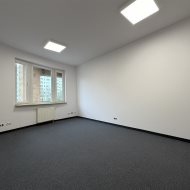 pokój biurowy 36,90 m2 klima m.parkingowe metro